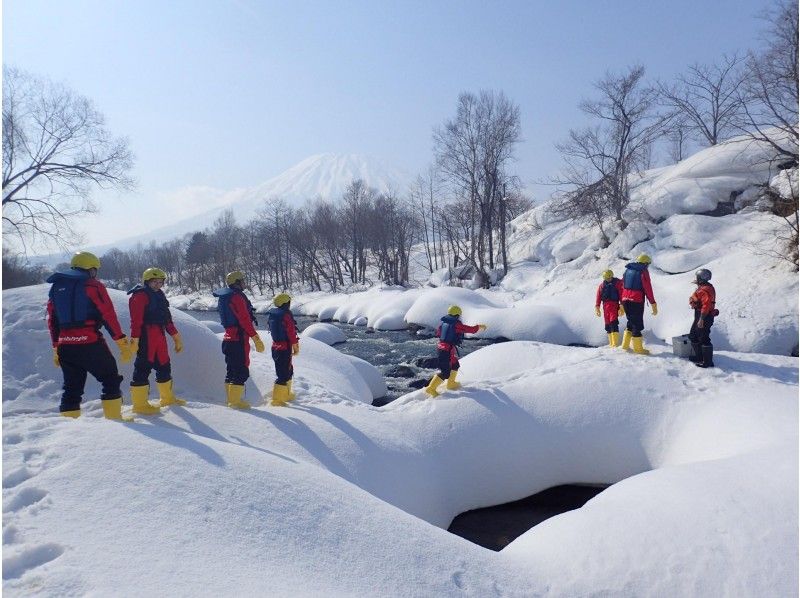 ≪Niseko Snow View Rafting≫ A silver world with beautiful snowy scenery all over! ! An exciting winter adventure experience ♪の紹介画像