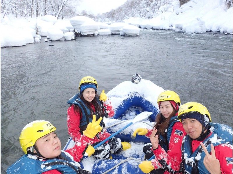 ≪Niseko Snow View Rafting≫ A silver world with beautiful snowy scenery all over! ! An exciting winter adventure experience ♪の紹介画像