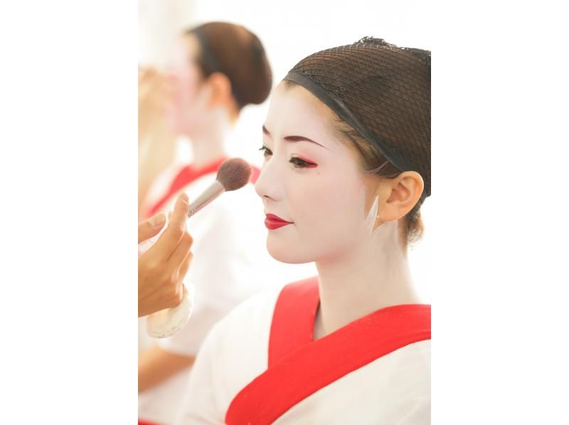 「SALE！」【京都・清水寺】　リーズナブルに舞妓体験！　舞妓撮影プラン18,000円→8,900円(税別)　の紹介画像