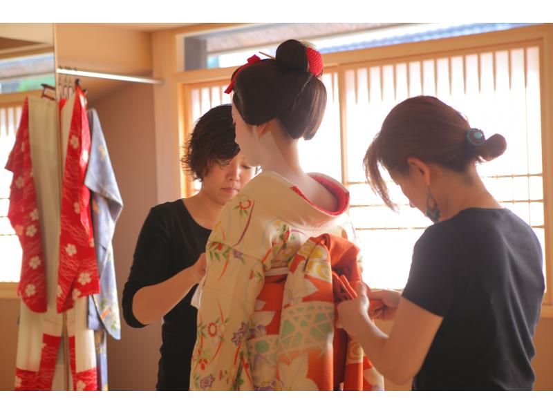 "SALE!" [Kiyomizu-dera Temple, Kyoto] Experience being a maiko at a reasonable price! Maiko photoshoot plan 18,000 yen → 8,900 yen (excluding tax)の紹介画像