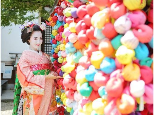 オータムセール実施中 【京都・清水寺】舞妓姿で京都の町並みを60分間