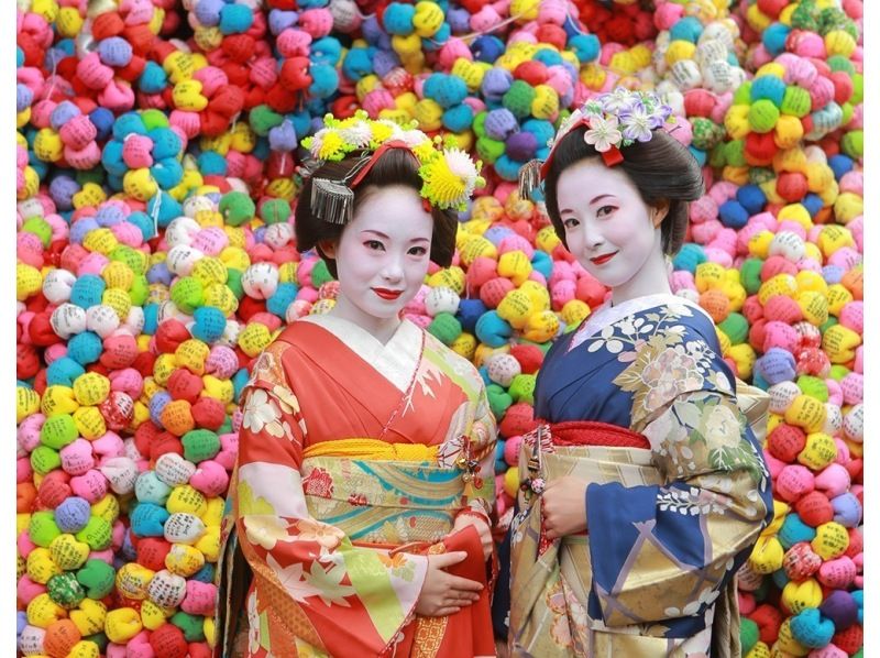 [Kyoto, Kiyomizu-dera Temple] Stroll around Kyoto's streets in a maiko costume for 60 minutes and enjoy a cherry blossom viewing! Maiko Stroll Plan 21,000 yen → 11,900 yen (excluding tax)の紹介画像