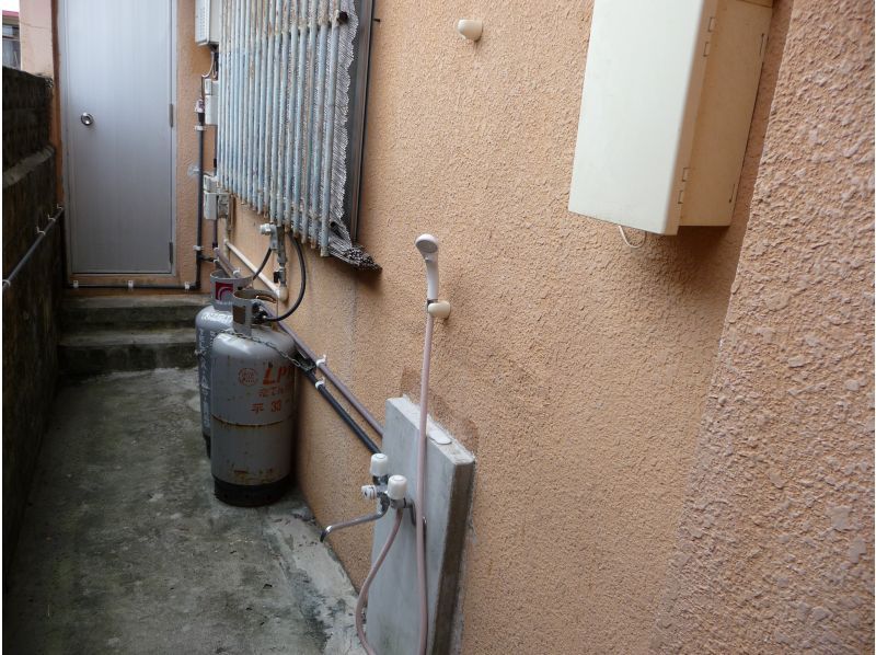 【5歳・2名様~早朝一組貸し切り 専用温水シャワー＆更衣室有】 那覇に近い南部糸満  通年早朝貸切2時間スノーケリングの紹介画像