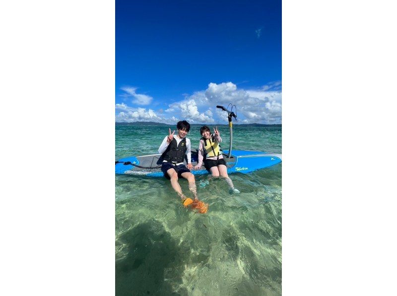 [Okinawa / Kouri Island / SUP] Experience with a secure charter for each group! Experience a new sensation sap! Pedal sap rental 60 minutes ♪の紹介画像