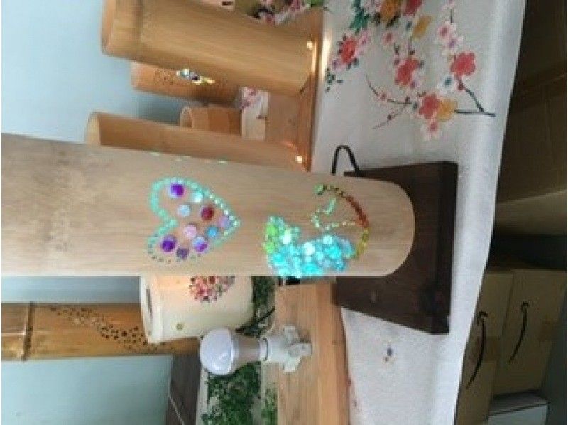 【鳥取・湯梨浜町】お子さま・女性に人気！竹灯籠をビー玉・ビーズなどでデコレーションの紹介画像