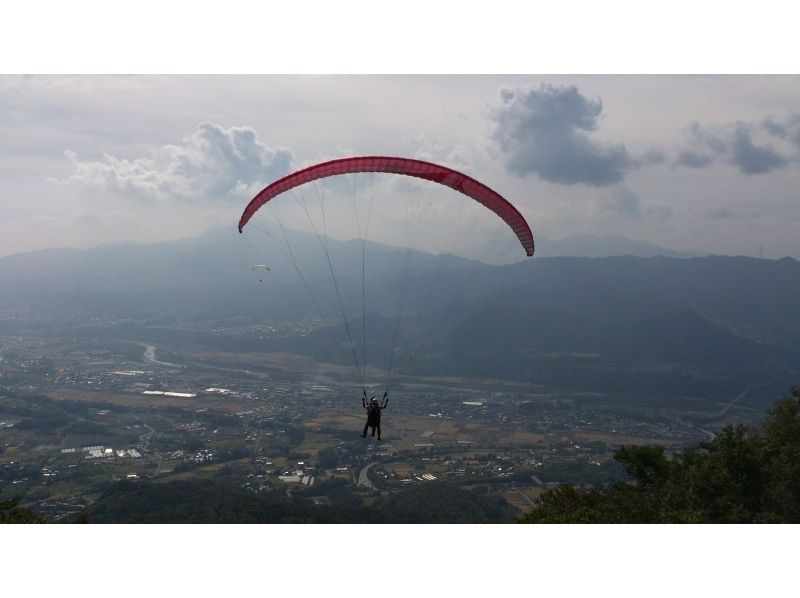 [กุมมะ, น้ำ] paraglider ตีคู่สองที่นั่งแน่นอนประสบการณ์ <มือใหม่ยินดีต้อนรับ! >の紹介画像