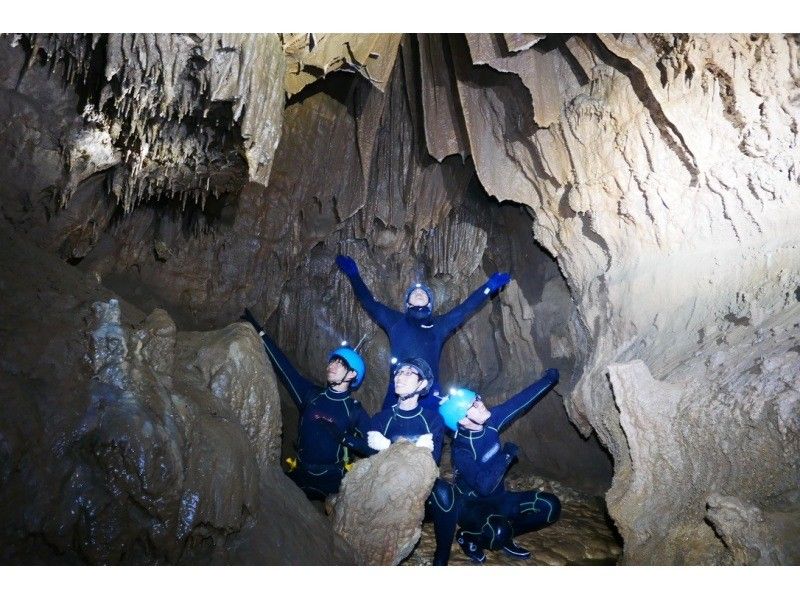 【岡山・新見】超本格、大洞窟探検！神秘の大石柱までガチ探検！岡山ケイビングの紹介画像