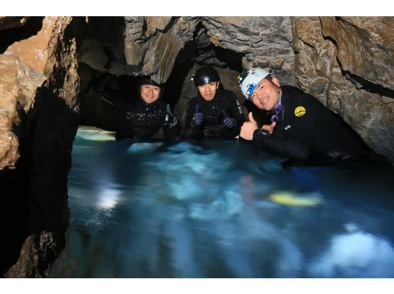 [地下三洞穴探险】洞穴游泳の紹介画像