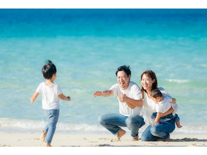【沖縄・宮古島】絶景ビーチでファミリーフォト★補正データ60カット付き！！の紹介画像