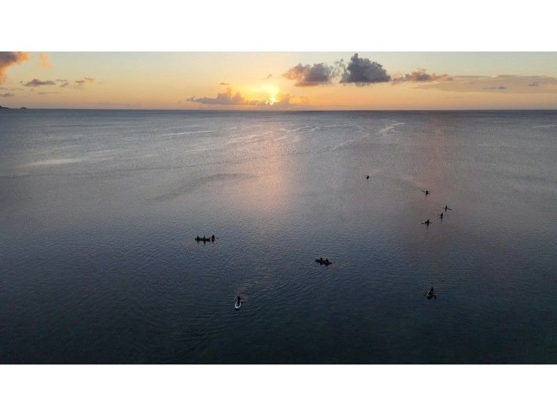 【石垣島•夕方】茜色に染まるサンセット＆絶景マングローブ＆満天の星空ナイトSUP/カヤック体験✨ 写真•動画無料❗️当日予約OK❗️送迎可❗の紹介画像