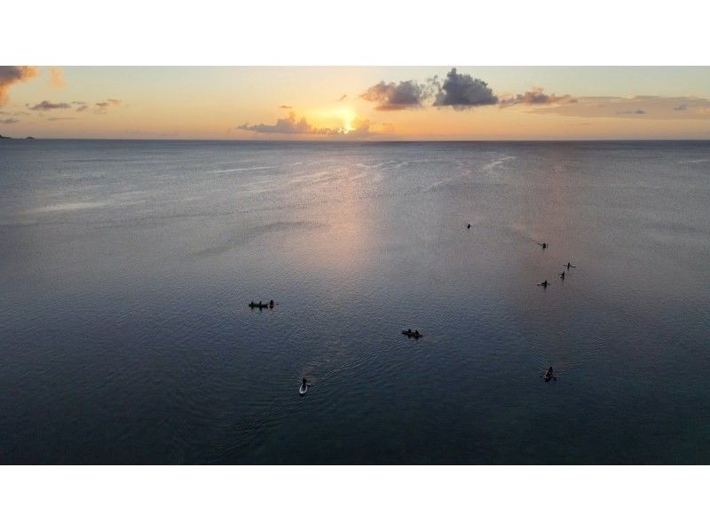 【石垣島•夕方】茜色に染まるサンセット＆絶景マングローブ＆満天の星空ナイトSUP/カヤック体験✨ 写真•動画無料❗️当日予約OK❗️送迎可❗の紹介画像