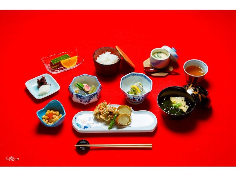 【京都・下京区】京都で大人気の常設プログラム！舞妓さんの京舞鑑賞コースの紹介画像