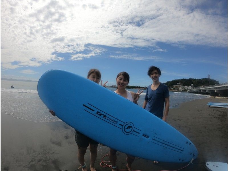 《湘南・江ノ島》サーフィン体験プッシュコース　初めての方、アクティビティとして楽しみたい方♪国際サーフィン連盟公認のお店です♪の紹介画像