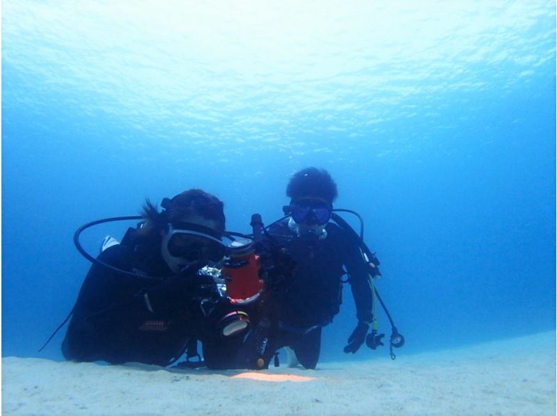 [Chatan Town with transfer] 2 Beach Fun Diving ★Beginners & Blanks welcome, small group