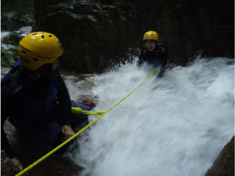Summer Campaign [Shiga] Japan's 100 Best Waterfalls! Yatsubuchi Falls (1-day course) Shower Climbing 9:00 Meeting ≪SC-1≫の紹介画像