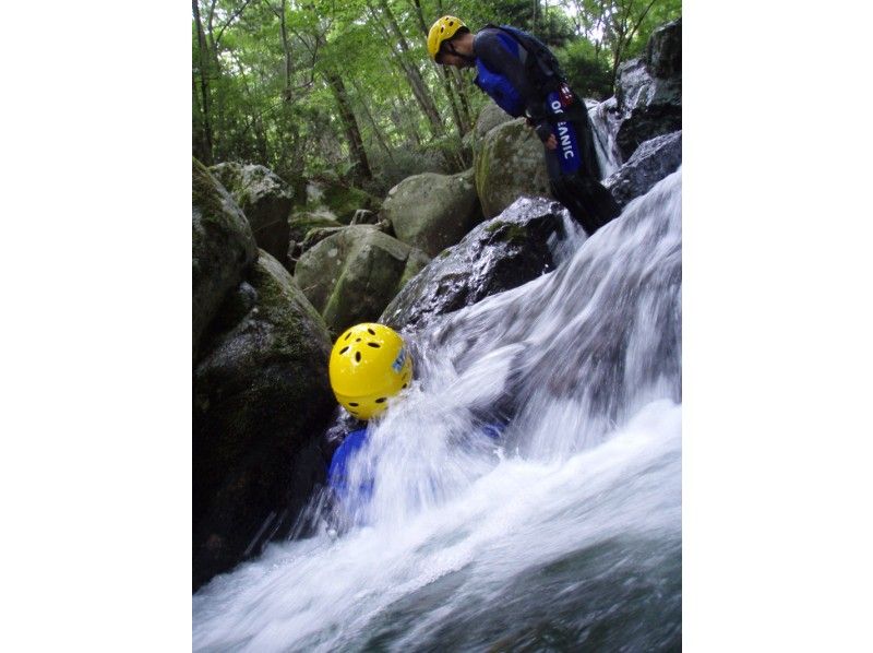 【滋賀】日本の滝百選！八ッ淵の滝（1日コース）シャワークライミング　9:00集合≪SC-1≫の紹介画像