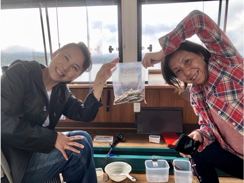 【야마나시 · 야마나카 코] 빙어 낚시 돔 선박 3 시간 짧은 계획 대여 장대 무료 (^^ ♪の紹介画像