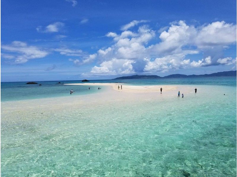 [오키나와 · 이시가키지마] 어린이 초보자 님도 즐길 수있다! 가장 인기 "체험 낚시 & 환상의 섬 & 스노클링"하루 코스の紹介画像
