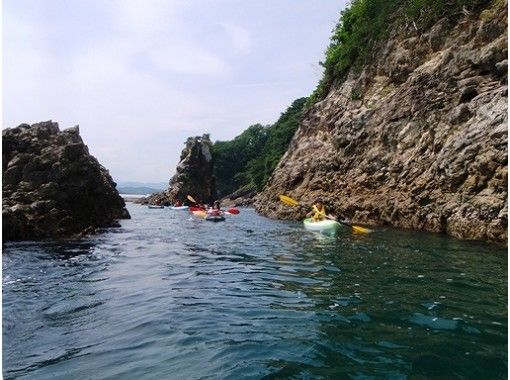 【岩手県・浄土ヶ浜】シーカヤックで「エターナルグリーン&ジオパーク」を体感!初心者・女性・お子様歓迎♪ 【岩手県・浄土ヶ浜】シーカヤックで「エターナルグリーン&ジオパーク」を体感!初心者・女性・お子様歓迎♪