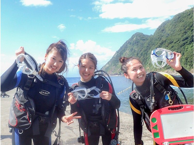 [Shizuoka Prefecture Nishiizu 1 experience Diving] Diving debut in the sea of Ida full of fish! Shooting data Free gift included 10 years more 1 person allowed About 3 hoursの紹介画像