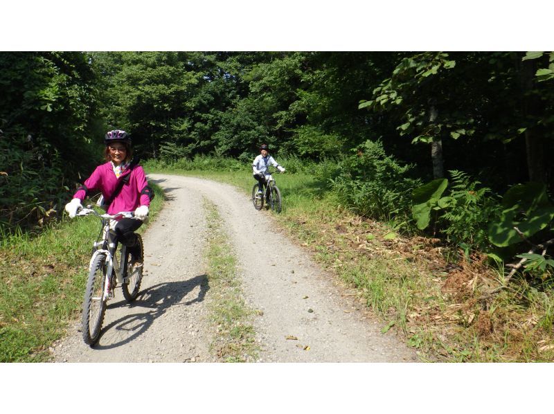 【北海道/十勝】騎胖子自行車穿越十勝的林間小路和鄉間小路！の紹介画像