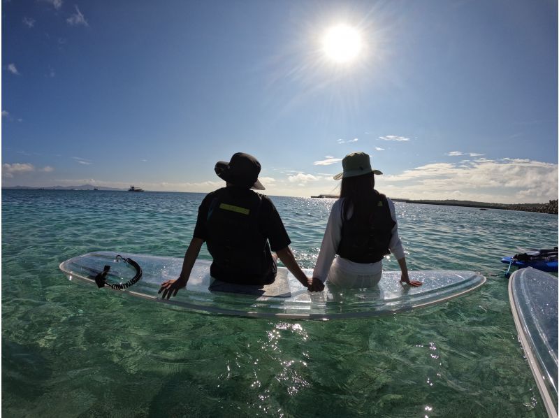 透明サップで気になった海の中、 あとでシュノーケルでちゃんと行ける幸せ。透明サップとシュノーケル、感動がつながるセット体験。360度撮影付きの紹介画像