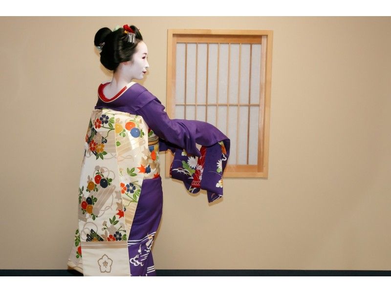 [Kyoto / Shimogyo Ward] Hanamachi Cultural Experience! Great value small group course!の紹介画像