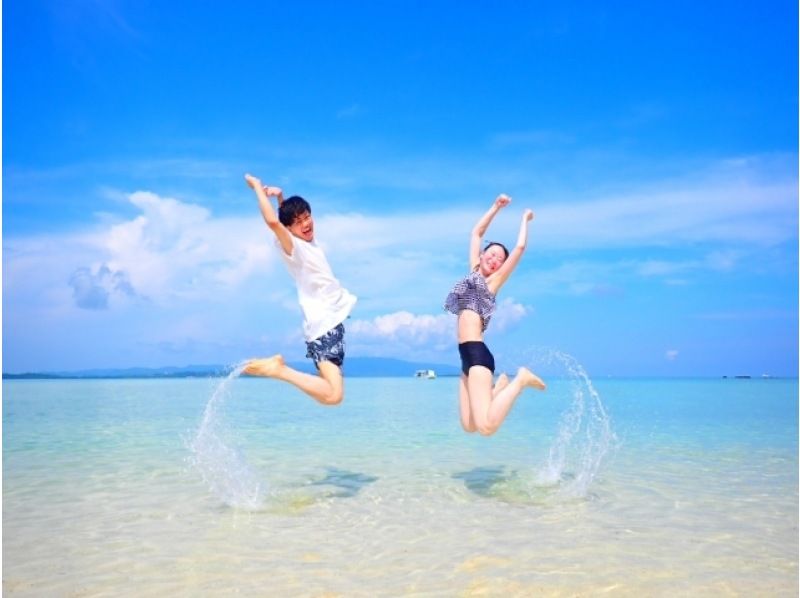 [เกาะอิชิงากิ/1 วัน] 2 สถานที่ยอดนิยม! เรือแก้วอ่าวคาบิระ & ทัวร์ลงจอดและดำน้ำตื้น "เกาะผี" [ข้อมูลรูปภาพฟรี]の紹介画像