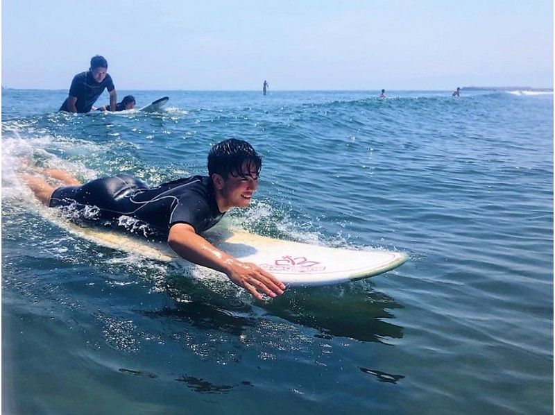 少人数が安全！！夏秋がサーフィンのベストシーズン★未経験者大歓迎★神奈川県・湘南・茅ケ崎SURF4時間【半日】スクールの紹介画像