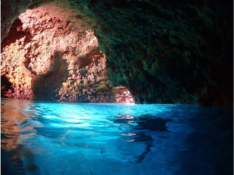 ☆Certified diving shop that is environmentally friendly according to international standards☆ [Enjoy half a day! Enjoy the blue cave and coral reef sea] Boat snorkel tourの紹介画像