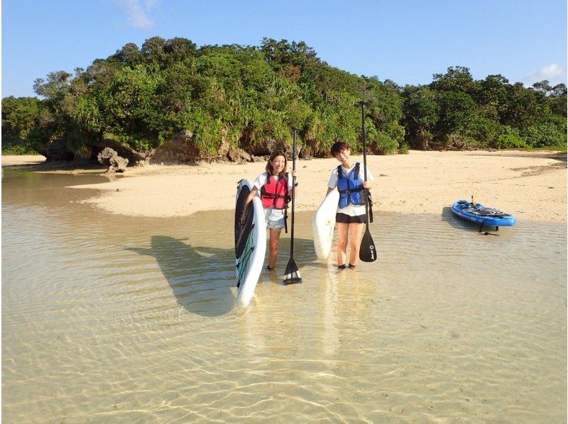 [Okinawa/Ishigaki Island] ★Famous Kabira Bay/Mangrove SUP★ Snorkel with Plus! Free equipment, parking, facilities, and showers [Available for local coupons]の紹介画像