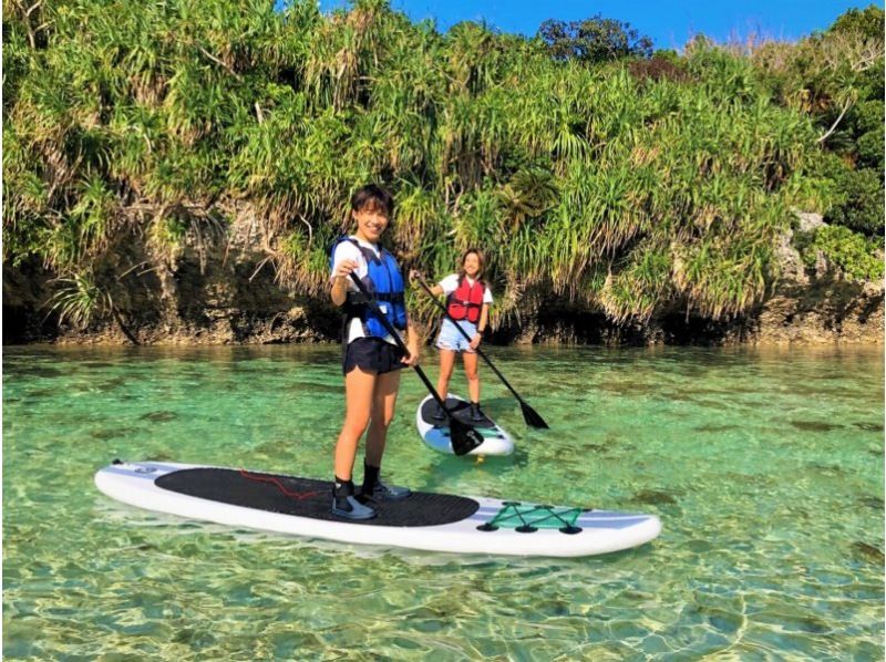 [Okinawa/Ishigaki Island] ★Famous Kabira Bay/Mangrove SUP★ Snorkel with Plus! Free equipment, parking, facilities, and showers [Available for local coupons]の紹介画像