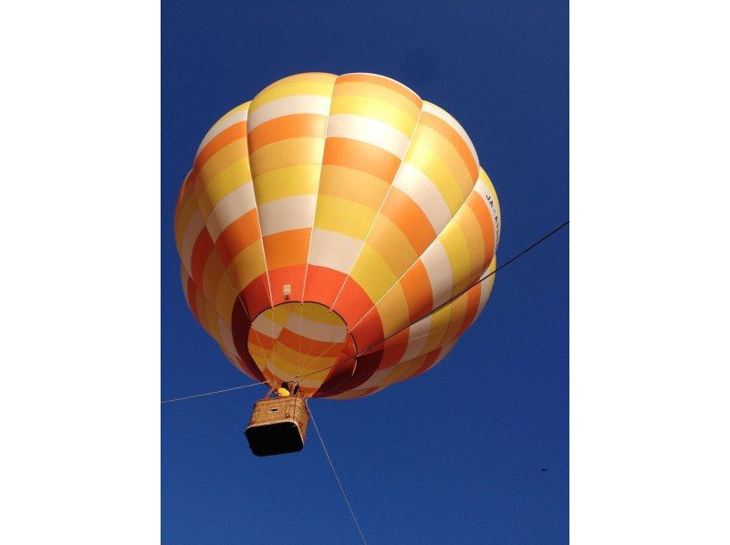 【北海道・虻田郡】ルスツリゾートで熱気球体験～小さなお子様からご年配の方まで家族皆で楽しめる！の紹介画像