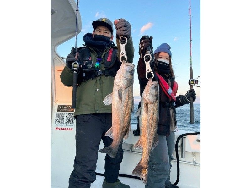【都内駅チカ／浅草駅.築地駅.勝どき駅 】家族や仲間だけの &ldquo;完全貸切" フルレクチャーで安心！手ぶらで船釣りを楽しもう！の紹介画像