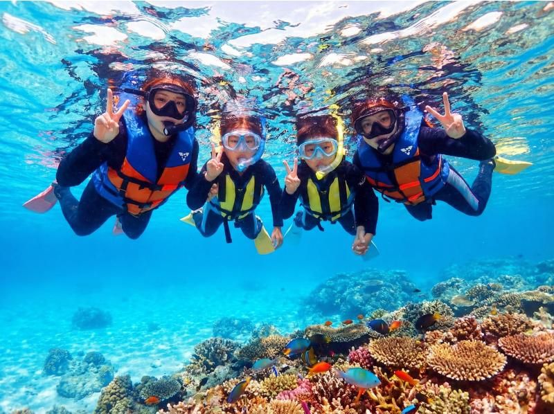 【沖縄県恩納村】3歳からの青の洞窟へ行くキッズシュノーケリングボートコースの紹介画像