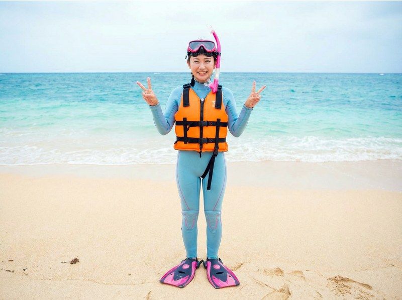 【沖縄県恩納村】3歳からの青の洞窟へ行くキッズシュノーケリングボートコースの紹介画像