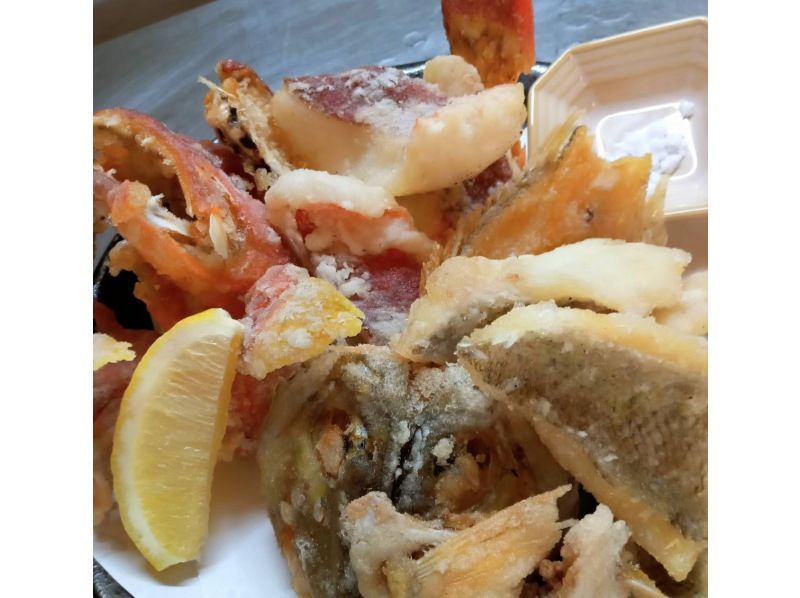 [Ishigaki Island - Half-Day] Aim for high-quality fish! Beginners welcome to enjoy this empty-handed boat fishing experience (Limited-time discount available!)の紹介画像