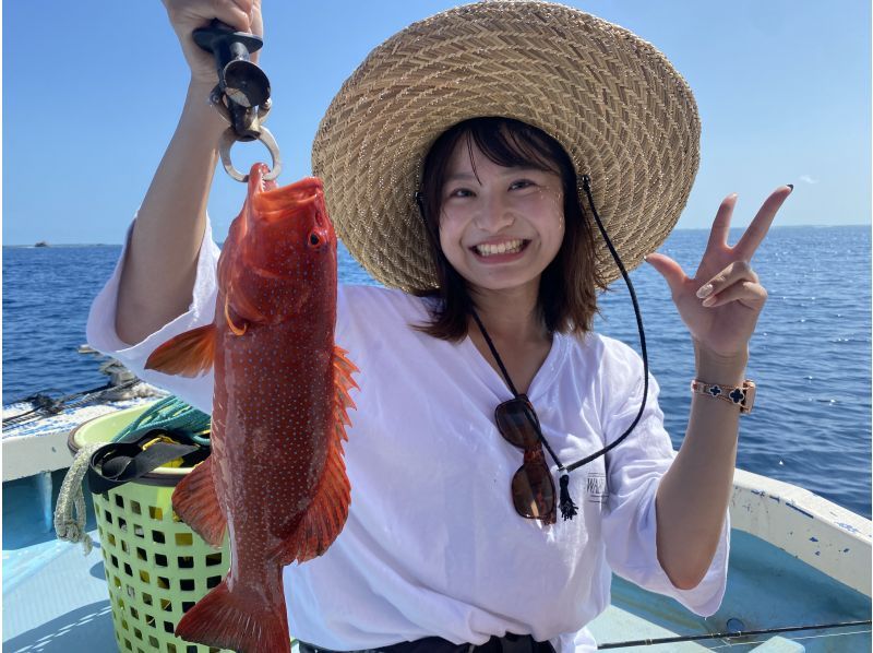 【限定セール中！】狙うは高級魚！初心者も安心サポート付き船釣り体験｜器材無料・手ぶらOK【石垣島・半日】の紹介画像