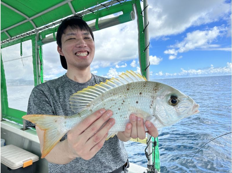 【限定セール中！】狙うは高級魚！初心者も安心サポート付き船釣り体験｜器材無料・手ぶらOK【石垣島・半日】の紹介画像