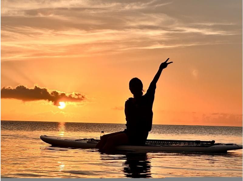 【石垣島・夕方】マングローブ＆茜色に染まるサンセットカヤックor SUPクルージング体験✨シャワー更衣室・お手洗い完備！写真・動画無料！の紹介画像