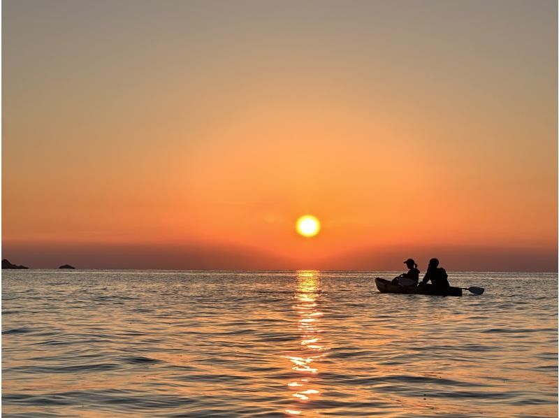 【石垣島・夕方】マングローブ＆茜色に染まるサンセットカヤックor SUPクルージング体験✨シャワー更衣室・お手洗い完備！写真・動画無料！の紹介画像