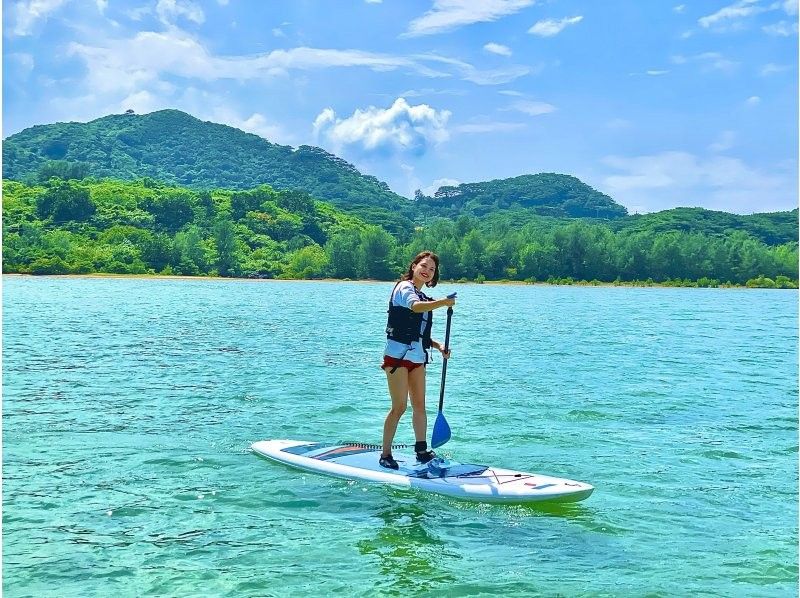 【石垣島•半日】石垣島の絶景の海でsup orカヤック体験✨写真無料✨ 3人〜グループ割有り✨シャワー更衣室完備‼️当日OK‼️の紹介画像