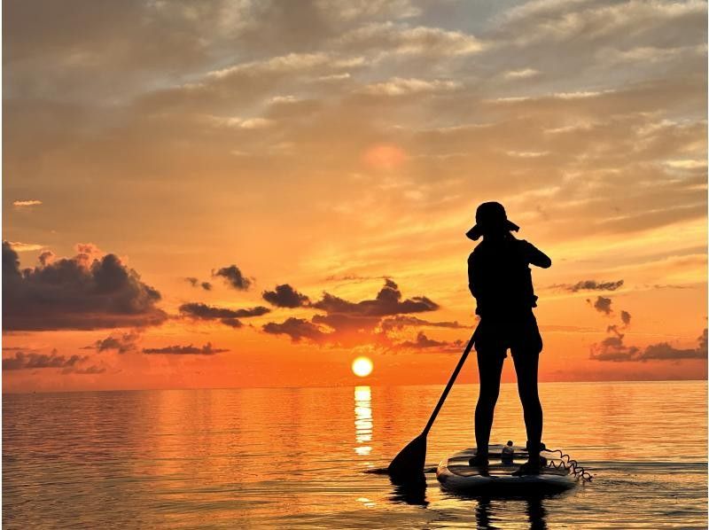 【石垣島・夕方】マングローブ＆茜色に染まるサンセットカヤックor SUPクルージング体験✨シャワー更衣室・お手洗い完備！写真・動画無料！の紹介画像