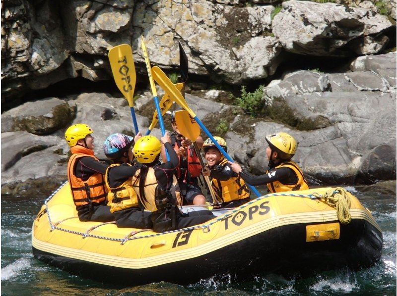 SALE! [Shikoku Yoshino River] A great experience for the whole family! Family Rafting Kochi Exciting Course OK for ages 5 and up Free photo gift!の紹介画像