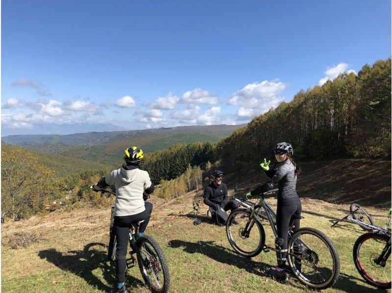 Early morning plan! An extraordinary 1-hour mountain biking experience with no climbing required! Why not try mountain biking with your family, partner, or friends?の紹介画像