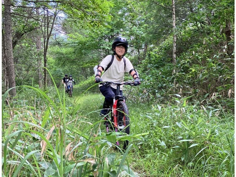 A special plan for a completely private trip! Almost no climbing! Early morning mountain biking experience for families, couples, friends, etc.の紹介画像