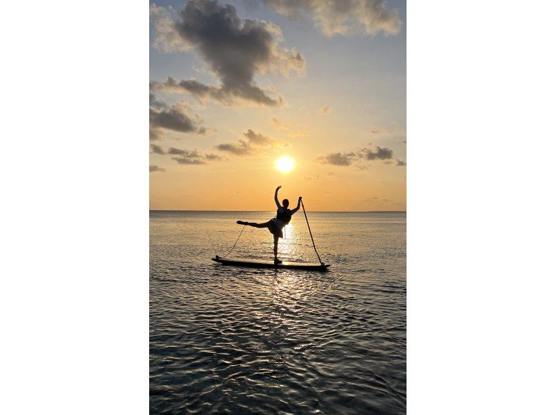 宮古島/夕方】【サンセットSUP】【ドローン撮影付】感動の夕日を