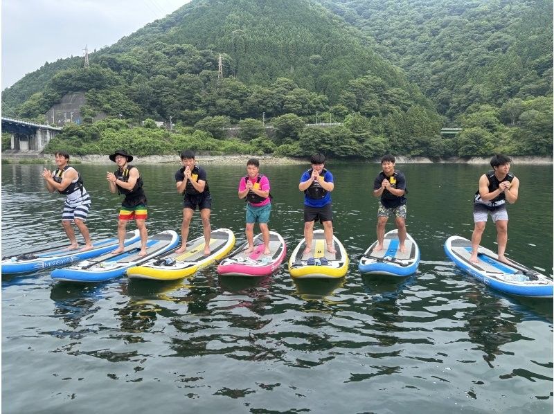 【카나가와 · 탄자】 초등학생부터 OK의 SUP 투어! 아름다운丹沢湖위를 한가로이 크루징!の紹介画像