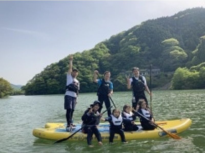 [Kanagawa / Tanzawa] Elementary school students are OK! All rentals are free! Relaxing cruising on the beautiful Lake Tanzawa with SUP!の紹介画像