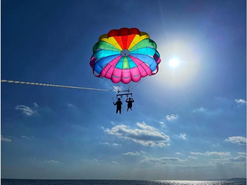 [From Naha | Kerama Islands]parasailing! Waterproof smartphone case and flight certificate included 